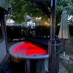Seenahes Haus Mit Hot Tub 펜션