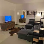 Seenahes Haus Mit Hot Tub 크롬펜돌프
