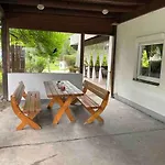 Seenahes Haus Mit Hot Tub 크롬펜돌프
