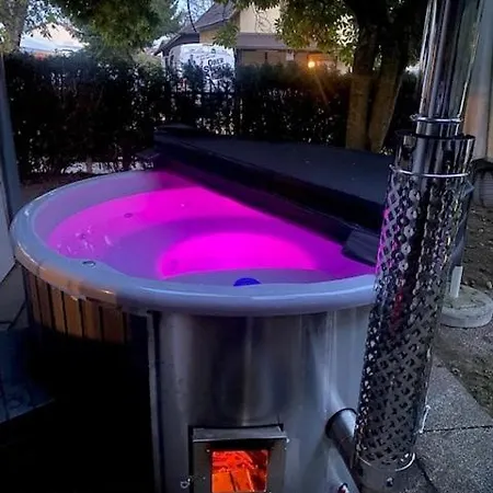 Seenahes Haus Mit Hot Tub Krumpendorf