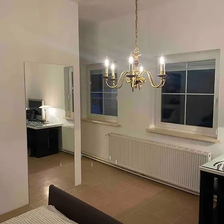 Seenahes Haus Mit Hot Tub Krumpendorf