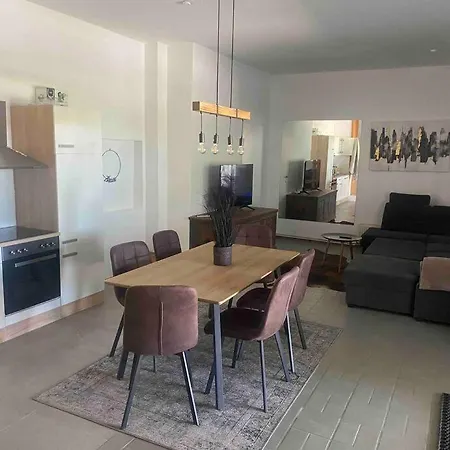 Seenahes Haus Mit Hot Tub