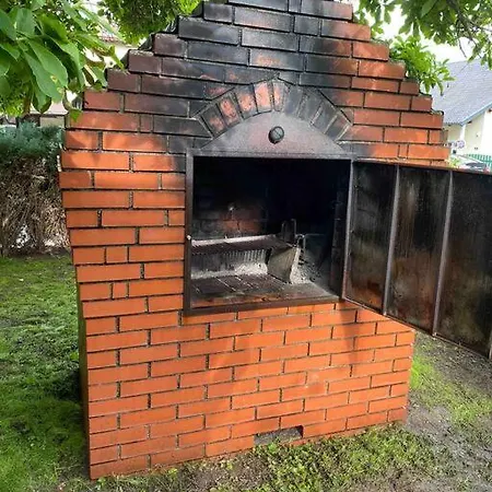 Σπίτι διακοπών Seenahes Haus Mit Hot Tub Krumpendorf