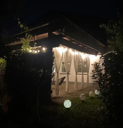 Seenahes Haus Mit Hot Tub Ferienhaus *