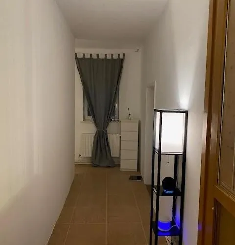 Seenahes Haus Mit Hot Tub * Крумпендорф