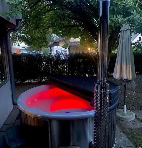 Ferienhaus Seenahes Haus Mit Hot Tub Krumpendorf